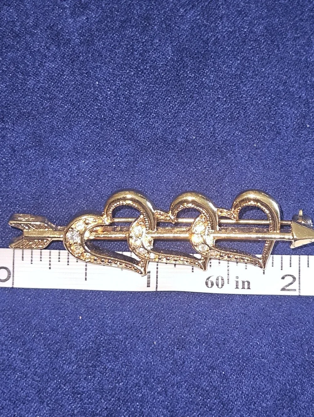 AVON Triple Heart Brooch Goldtone Hearts With  Crystal Accents Arrow Vintage